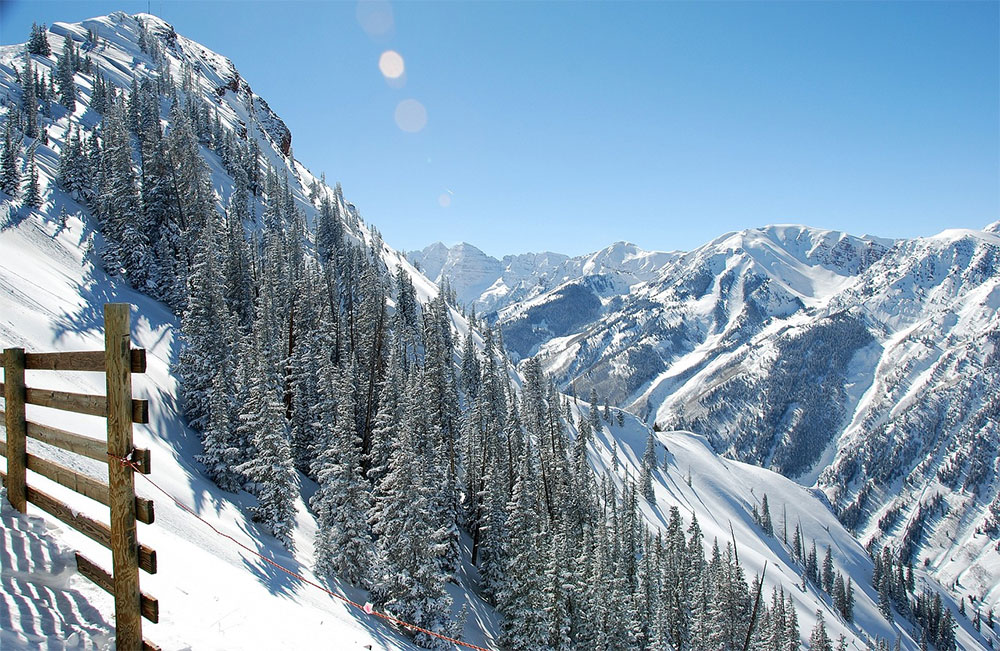 Plan Ahead: Essentials for a Comfortable Shuttle Journey to Aspen